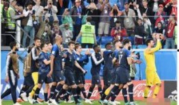 足坛记者爆料视频大全下载,精彩瞬间一网打尽